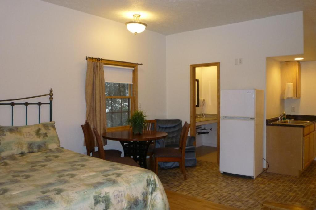 Abbey Archway Inn Fairbanks Room photo