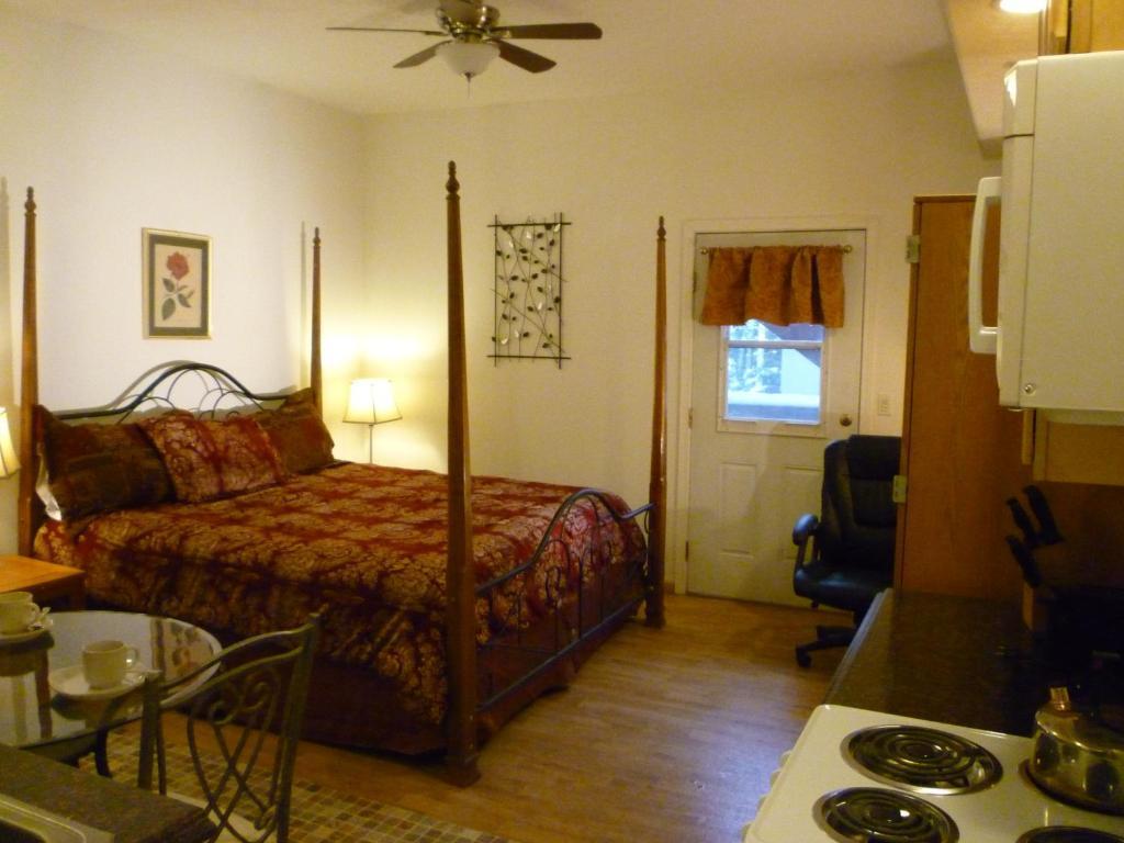 Abbey Archway Inn Fairbanks Room photo